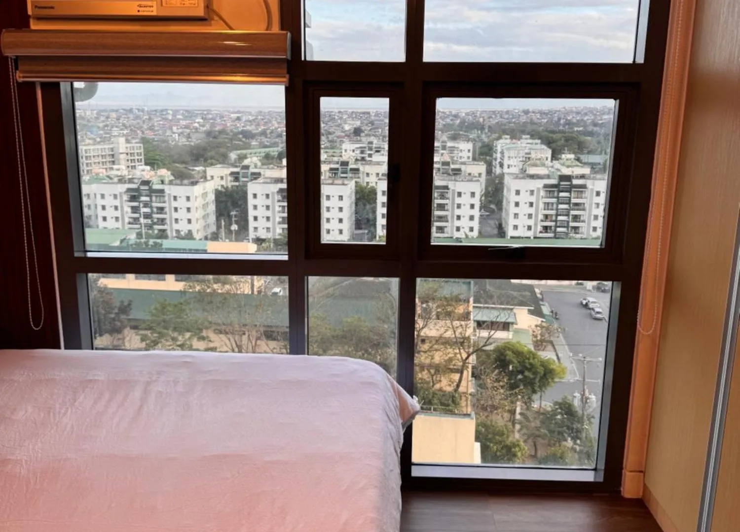 Condo In Mckinley Hill Taguig Manila